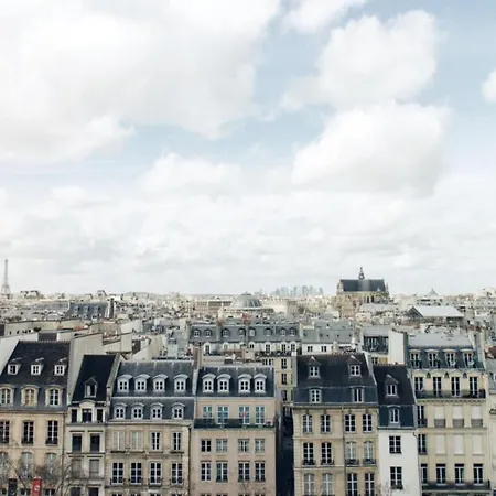 Modern 1 Bedroom Close Sacre Coeur Paris