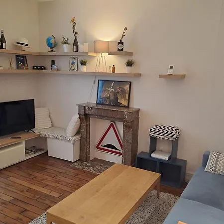 Modern 1 Bedroom Close Sacre Coeur * Paris